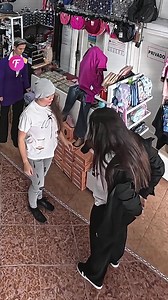 Une interaction chaleureuse dans un magasin très fréquenté | Fabiosa Animation