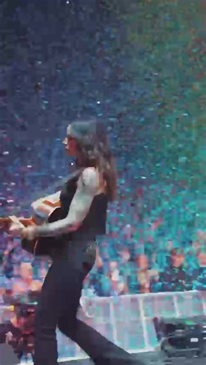 Glasgow Hydro. Two nights to remember. Such awesome crowds 🥺 Thank you to every single one of you beautiful people 🩷 📸 by Samuel O’Neil.