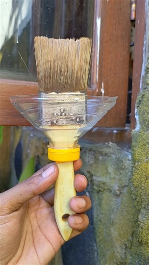 Simple Creative on Instagram: "Smart painting trick Hi everyone! Glad to meet you people from all over the world. My channel shares about DIY Ideas, easy Life Hacks, Recycling, Repair method, Useful tips, Quick tips, Creative Ideas, Handy tips, Handy work, Experiment, Tutorial, Solution,.."