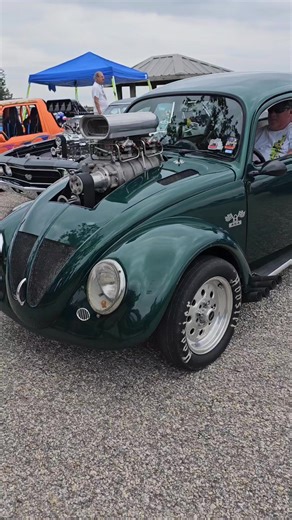 Amazing Classic VW Volkswagen Bug - Horsepower Mania! #vw #Horsepower #Volkswagen #Bug #classic #classiccars | The Customized Ride