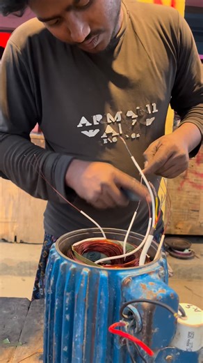 NF electronics on Instagram: "2HP Single Phase Motor Winding |Part-3 |2HP single phase Motor Repairing |#viral |#nfelectronics |#trending |#motor |#motorconnection |#nfelectrical :Camera and editing Navin Kumar :Proprietor Fulgen Sahni :Worker Saddam Ansari 🙏🙏Please⏺️Follow 🙏 🙏 ❤️❤️Your welcome❤️❤️"