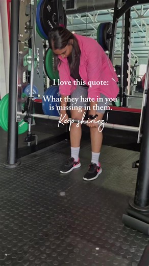 Renay Santukh🌻 (@renay.s)’s videos with original sound - mae melgar