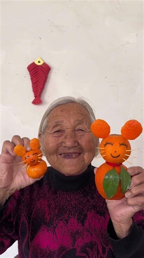 Does the little mouse made by grandma look like this? #Rural life #Grandma