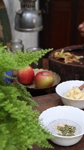 The 3-Seed Breakfast I Eat for Healthy Hair