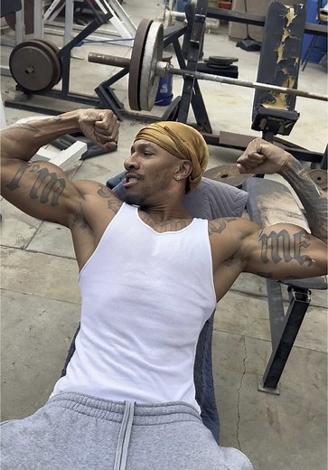 Crest in chest #explore #explorepage #fyp #reels #tiktok #fy #viral #trending #workout #motivation #bodybuilding #chest #instagram