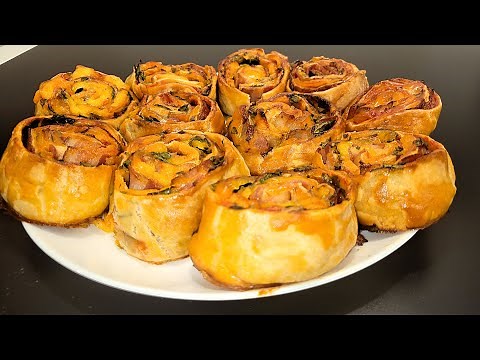 COOKING in 5 MINUTES. EASY RECIPE. Puff Pastry with Bacon and Cheese.