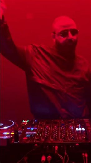 House Live Sessions #003 — The Red Room Experience