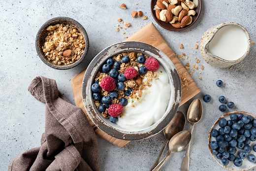Greek yogurt vs. plain yogurt: which is healthier?