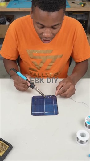I Built a Mini Solar Panel From Scratch! ⚡