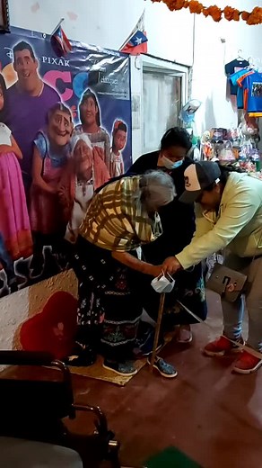 visitando a mamá coco, real, Michoacán, santa fe de la laguna #mamacoco #michoacan #coco #vida #salud