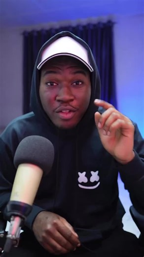 How to copy or scan text from any book or document. #tech #technology #iphonetips #iphonetricks #iphonetipsandtricks #scan #davideluemunoh