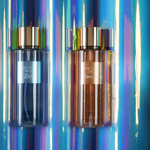 17K views · 56 reactions | Érzi ezt a mennyei illatot? ☁️ A Victoria´s Secret testspray könnyebb, mint a klasszikus parfümök, és a munkahelyen kívül remek kísérő utazásokkor vagy az edzőterembe (igen, a kisebb néha jobb 來). Nehezen beszerezhetők, szóval ne várjon sokáig! | Notino | Facebook