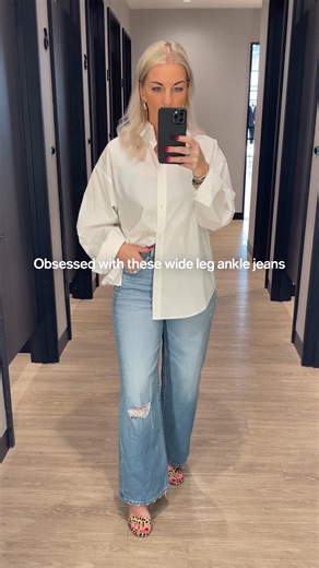 1.2K views | Expertly cut to define and flatter your waist, the wide leg ankle is effortlessly loose, never too baggy. | Express | Facebook