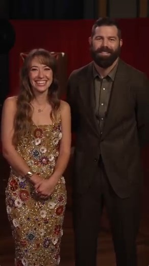 Lauren Daigle and Jordan Davis know exactly how to spend the holidays! 🎄✨ Join them for #CMAchristmas TONIGHT at 9/8c on ABC, and next day on Disney and Hulu. | ABC