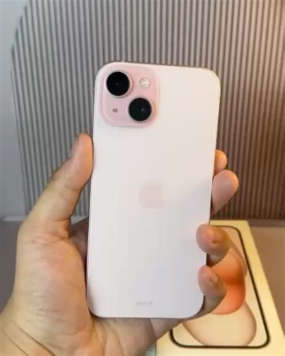 Koko Kutang Apple on Instagram: "READY STOCK ✅✅ iPhone 15 Basic 256 Resmi iBox Garansi on Mei 2026 Kondisi 99% Fungsional aman Kelengkapan fullset original Free case & Tempered glass Rp 12.000.000 Nego Menerima Jual & Tukar Tambah Bisa COD / Kirim" seluruh Indonesia Order via DM / WA 0851-6967-2121"