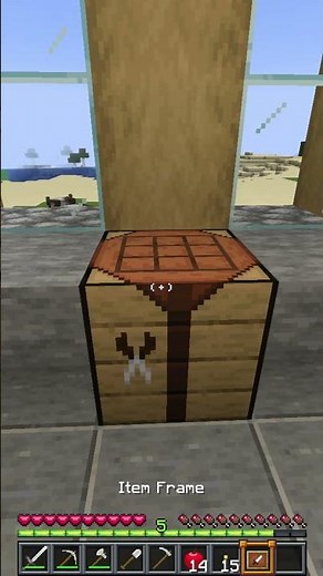 Minecraft Guide: How to craft Item Frame #shortvideo