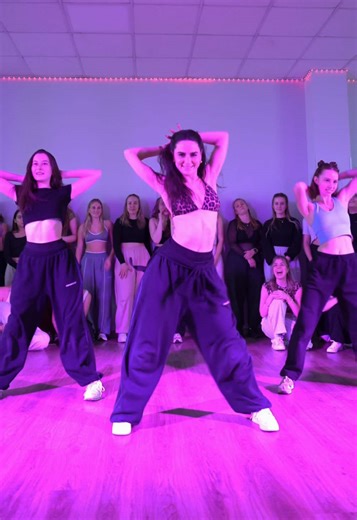 Explore New Dance Trends on TikTok with Alyssa