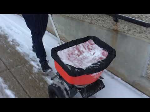 ECHO RB-100W Walk-Behind Broadcast Spreader Overview