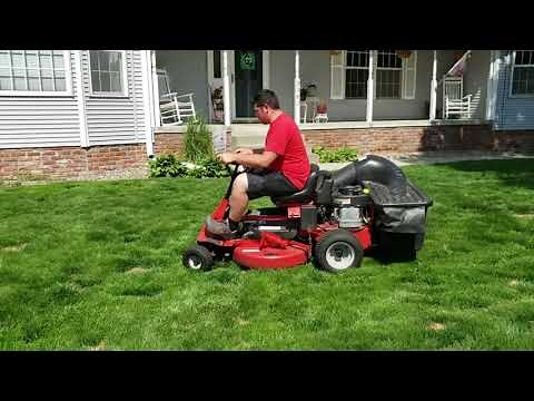 Snapper Riding Lawn Mower With Bagging System