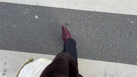 slow wake up, journaling, good food, a little brocante stroll, apartment updates… ending the day in the bath. exactly the kind of sunday i needed