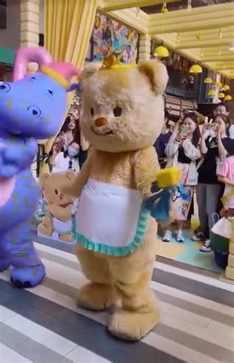 Mascot Costumes | Mascot4u