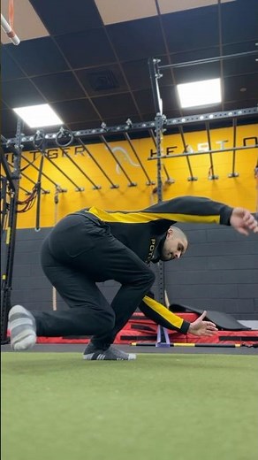 Best Single Leg Exercise for Developing Athletic Stability - Single leg squat matrix