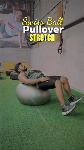 VLOG: 87 Day 87 of the GYM | Swiss Ball Pullover Stretch