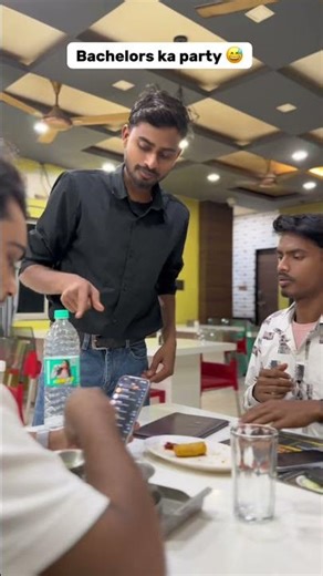 ye kaisa offer tha 😅 #bachelor #funny #comedy #viral #food #cooking #friends
