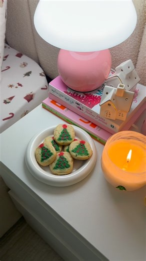 Angie🩰🌸 on Instagram: "Cozy winter nights featuring @bubble holiday sets. These skincare set varieties are perfect stocking stuffers, burr basket gift or if you want to get more value for bubble products in general. Make sure to grab yours at Ulta, Walmart or Target 🤗 #bubblepartner #bubbleskincare #stockingstuffer #skincareroutine #selfcareroutine #christmasnights #winternights #Decembernights #cozynights #christmas"