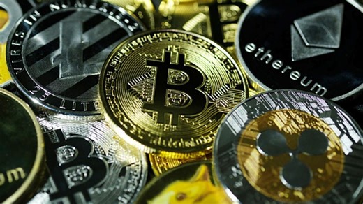Happy Birthday Bitcoin: 13 साल का हो गया Bitcoin, 6 पैसे से शुरू हुआ सफर अब 35 लाख रुपये का