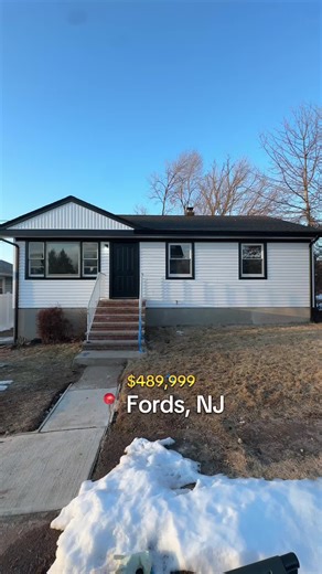 For Sale in Fords, NJ Offered at $489,999 ________ Welcome to this delightful ranch-style home located in the desirable Fords section of Woodbridge Township, NJ a community known for its convenient access to transportation, shopping, dining, and major highways including the Garden State Parkway and NJ Turnpike. This well-maintained property offers a comfortable living space on a generous 4,950 sq ft lot, perfect for first-time buyers, downsizers, or investors. The property also has a big basemen