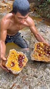 Breaking Rock & Finding Beautiful Crystals Inside 😱 | Rare Gemstone Discovery #viralshort #viralnow