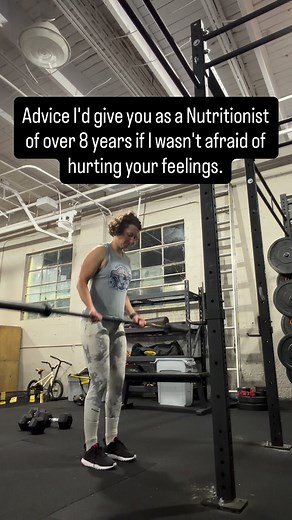 1. Don’t over eat to the point of feeling crappy. That’s not nice. Your goals don’t have to be fancy over the holiday but it’s also helpful to NOT treat it like a total free for all and dive head first into all the pies you see. Take this day to PRACTICE being a “healthier version of yourself” on Thanksgiving. For example, Old Ali would overeat to the point of feeling super sick. New Ali thinks about the foods she wants to enjoy while also providing her body with some nutrient-dense foods (the w
