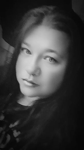 aunnaharris (@aunnaharris)’s videos with I SHIFT ENERGY - I AM THE IMPERATRIX