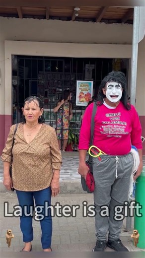 El mimo en la calle haciendo su arte#humor#viral#videoviral#parati#fyp