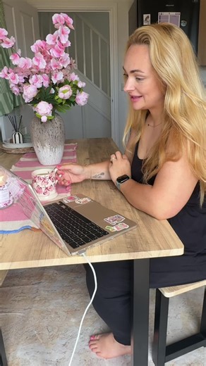 what a strange thing to happen whilst I’m mid meeting with my DREAM brand 🤦🏼‍♀️ Emma Bridgewater… EXPLAIN YOURSELVES 😭😂🫣🥹😵‍💫 #fail #whyme #epicfail #funny