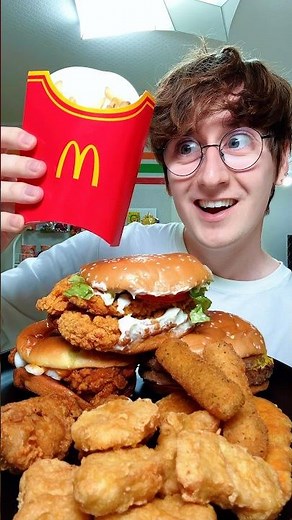 Ranking EVERYTHING on the Korean McDonalds Menu!
