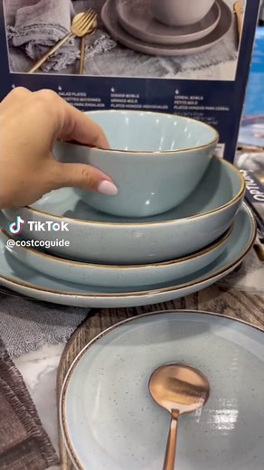 16-Piece Dinnerware Sets at Costco