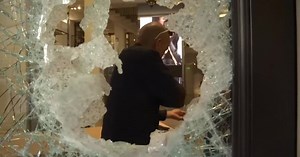 About 80 thieves ransack department store near San Francisco