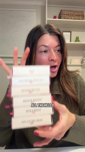 Hello Love press on nails are the highest quality, longest lasting, strongest, most durable press on nails that you’re going to find! They last up to two weeks and are designed to fit average, petite and wide nail beds, all at an affordable price! Our press on nails come in a variety of finishes, colors and lengths. If you’re a first time shopper, make sure that you pick up our nail dehydrator nail stickers bundle to use with the glue to get a no pop offs, no damage, 2 week wear. Included in eve