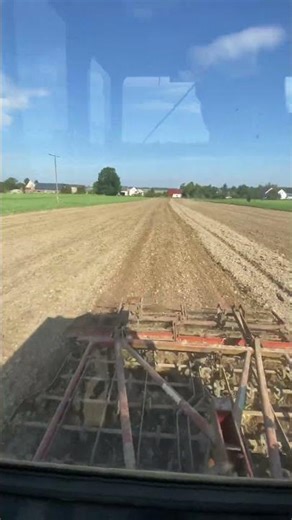 John Deere 2040S i agregat 2,8m Uprawa agregatem pod siewem #johndeere #uprawa #agriculture #farm