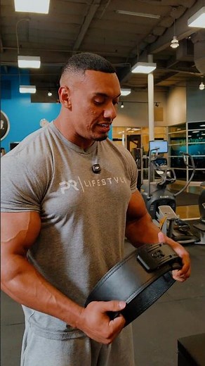 This Fixes the Most Annoying Belt Problem #larrywheels #powerlifting