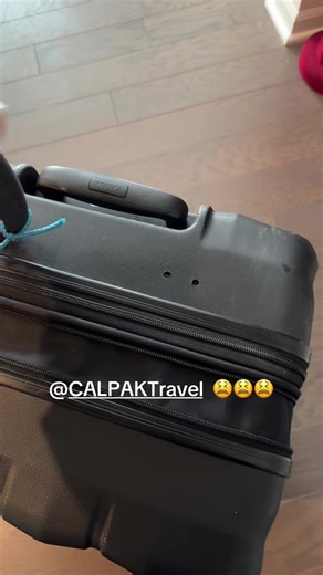 Addressing Zipper Issues with CALPAK Luggage