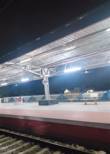 #subscribe # lo Safar shuru ho gaya #trainjourney#trainvideo #trainvlog#travelvlog #indiantrain