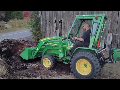 Loader work with the John Deere 790