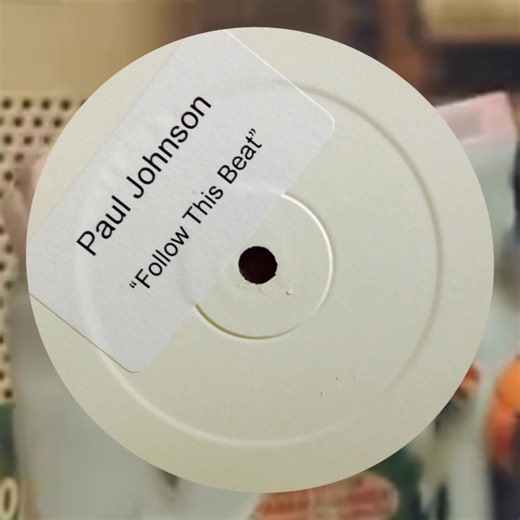🔥 Throwback to a true Chicago house essential! Paul Johnson’s 'Follow This Beat' still hits with that raw energy and groove that defined the underground. Pure dancefloor heat from one of the masters. Sampling "You Stepped Into My Life" by Melba Moore, this groove just doesn't get old! 🎶💥 #PaulJohnson #ChicagoHouse #HouseMusic #ClassicHouse #Throwback | Knights Of The Turntable