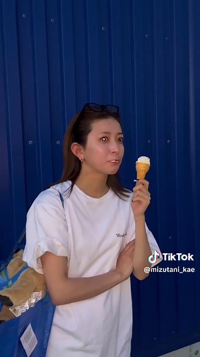 水谷果絵 & 水谷ケイの寝る前YouTubeをチェック！