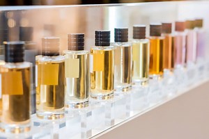 The Perfume Spot vs Fragrance X for December 2025 | Perfume Stores