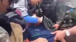 1.9K views · 318 reactions | ဒဏ်ရာရ PDF ရဲဘော်အား အရေးပေါ်ကယ်ဆယ် ရေးပြုလုပ်သည့် ရုပ်သံ အမြန်ဆုံးသက်သာပျောက်ကင်းပါစေ❣ စက်တင်ဘာ ၁၄ ၊ ၂၀၂၂ ။ | PDF သတင္းစံု | Facebook