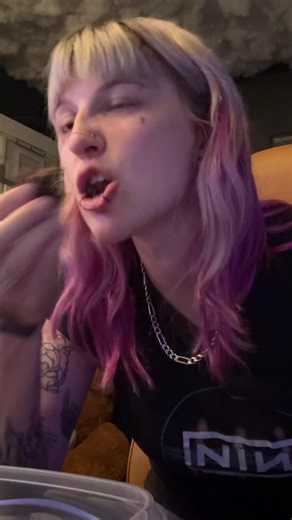 They were amazing brownies #Queenofvikings #brownies #unwritten #madeyoulook | Queenofvikingsofficial